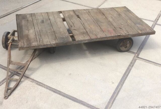 Camion platformă unbekannt -