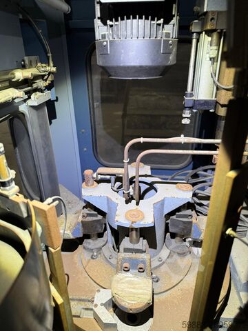 řádková vyvrtávačka otvorů Triade FR-3 V-V