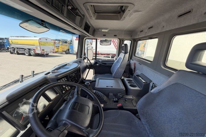 Vrachtwagen met bakwagen Volvo FL6H-250 4x2 Koffer/HB / Swiss-Vehicle