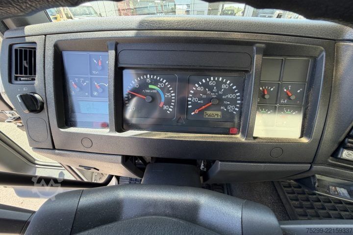 Vrachtwagen met bakwagen Volvo FL6H-250 4x2 Koffer/HB / Swiss-Vehicle