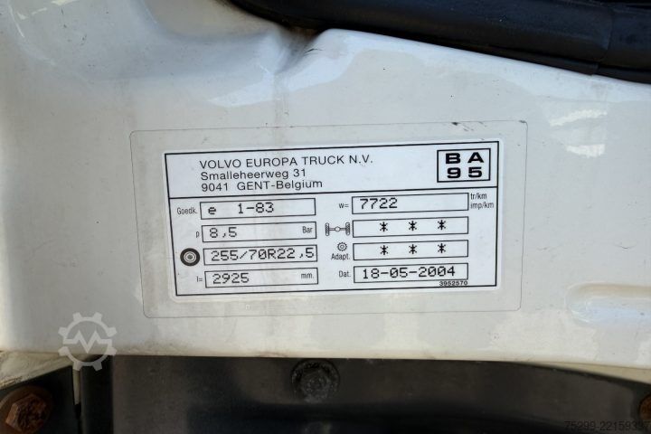 Vrachtwagen met bakwagen Volvo FL6H-250 4x2 Koffer/HB / Swiss-Vehicle