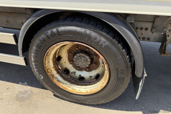Vrachtwagen met bakwagen Volvo FL6H-250 4x2 Koffer/HB / Swiss-Vehicle