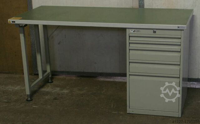 Electrician's workbench ESD workplace Andres Karl Leitfaehige Tischplatte