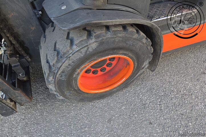 Elektrická 4 kola Linde E35HL