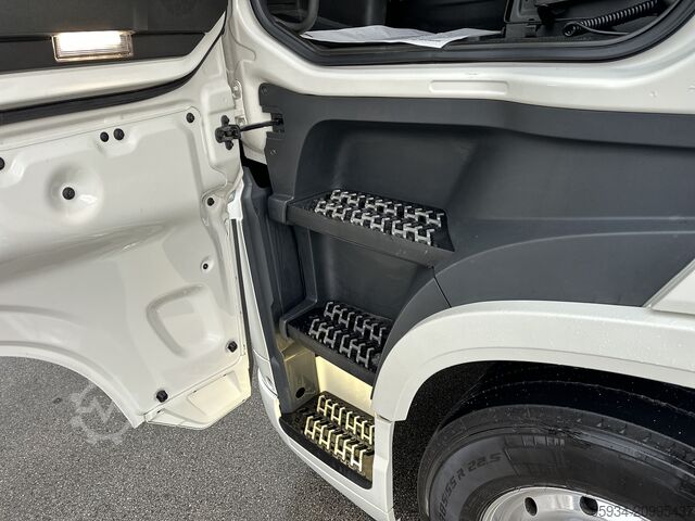 Tractora standard Volvo FH 500