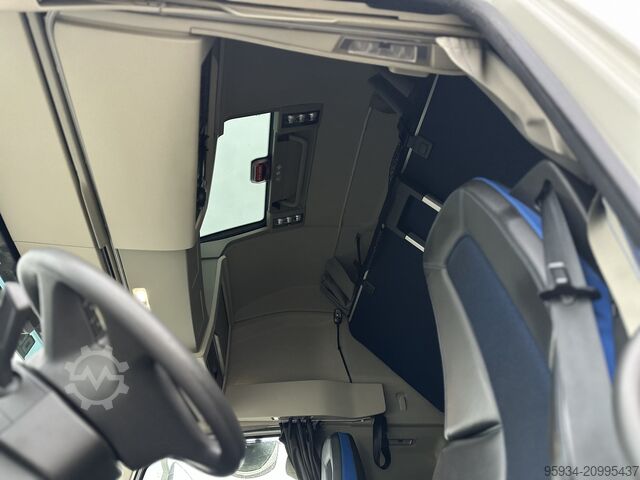 Tractora standard Volvo FH 500