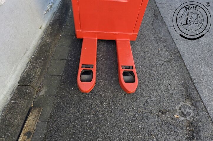 Porta-paletes manual Linde T16