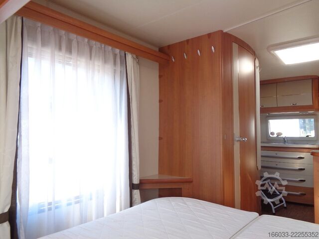 Caravana HOBBY excellent 490 SFF *Queensbett*Mover*Vorzelt*