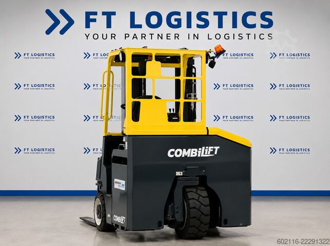 Empilhadeira multidirecional Combilift CBE4000 TRIPLEX 5200 FREE-LIFT POSITIONE