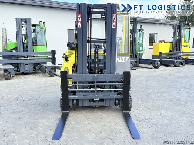 čtyřcestný vysokozdvižný vozík Combilift CB2500 GAS TRIPLEX 4900 FORK POSITIONER