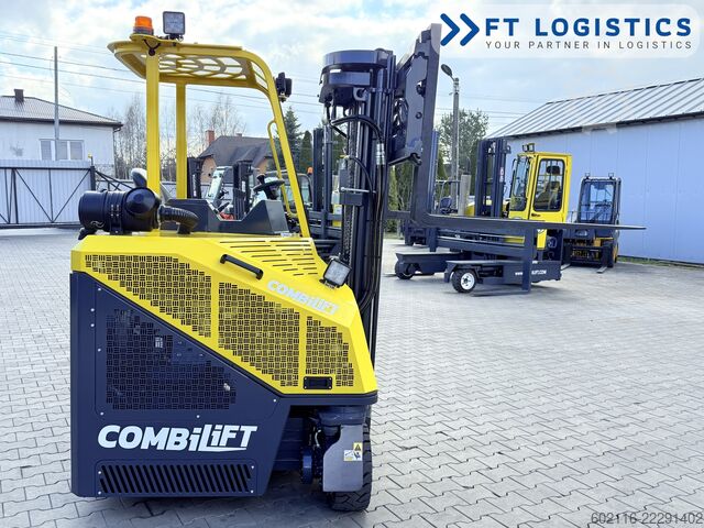čtyřcestný vysokozdvižný vozík Combilift CB2500 GAS TRIPLEX 4900 FORK POSITIONER