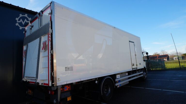 Kyld/fryst transport DAF LF 250 FRIGO TRUCK