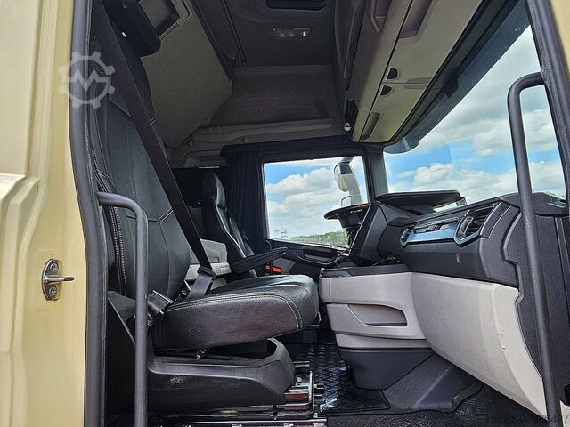 Schuifzeil SCANIA S450 6X2*4 NB BDF COMBI