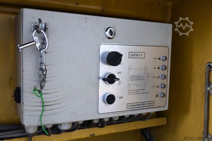 Ollós emelő Liftlux SL245-25D 4WD Diesel, 4x4 Drive, 26.5m Working Hei