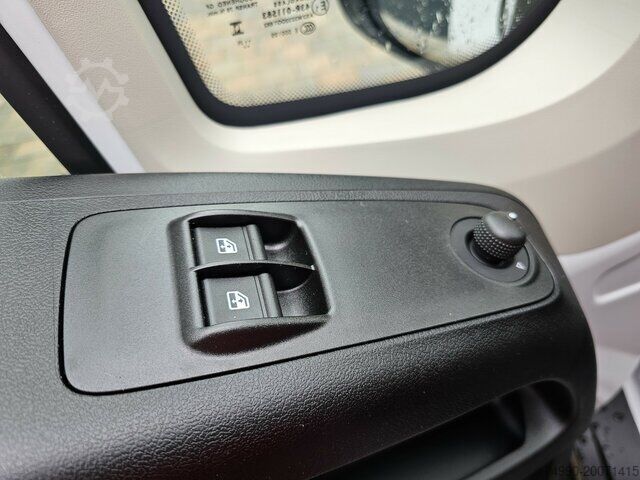 Pick-up van Fiat Ducato MAXI 140 Serie10-9.2 2025 L5 DOKA 3,3 M.