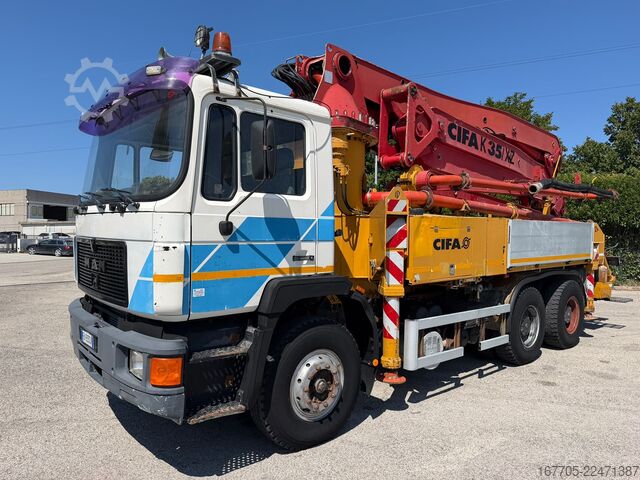 Betonpumpebil MAN 33 362 DF
