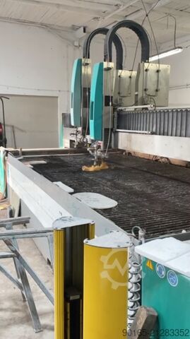 Wasserstrahlschneidanlage Flow WMC 2 4020