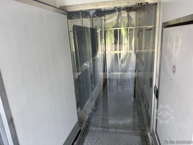 Hűtős teherautó MAN TGL 12.220BL EISBUNKERW.6,75m 5 türig *EURO6D