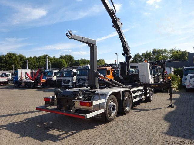 Hakowiec DAF 28-250 CF Abroller + HIA B195-3 Kran