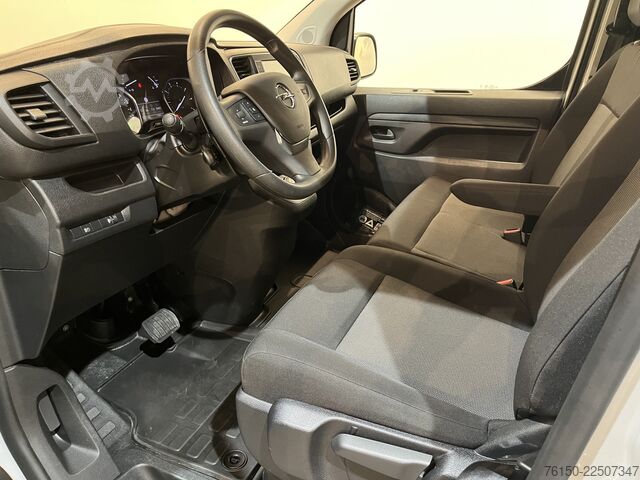Furgon blaszak Opel Vivaro 2.0 CDTI L3H1 180 PK Automaat / Serviceb...