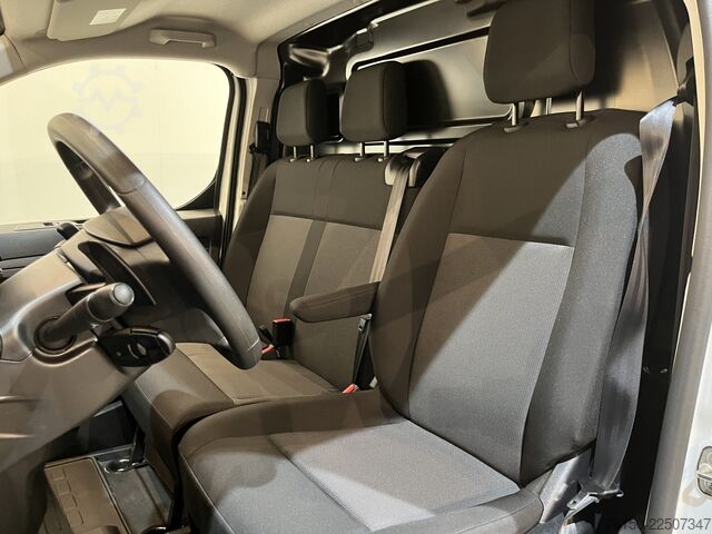 Furgon blaszak Opel Vivaro 2.0 CDTI L3H1 180 PK Automaat / Serviceb...