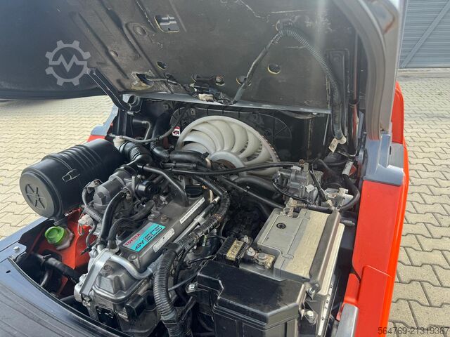 Chariot élévateur Toyota 06-8FGF30 / Triplex / 2021 year