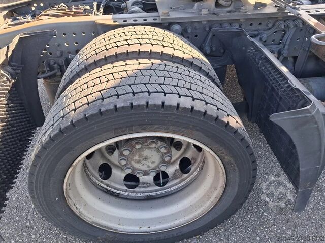 Volume SZM Mercedes-Benz Actros 1827 Actros 1827 Mega Lowdeck