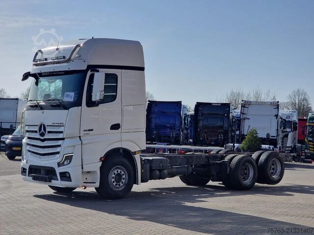 Chassis met cabine Mercedes-Benz Actros 2663 Gigaspace 6x2 - Retarder - 4.90 WB ...