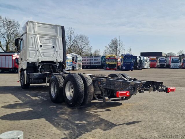 Chassis met cabine Mercedes-Benz Actros 2663 Gigaspace 6x2 - Retarder - 4.90 WB ...