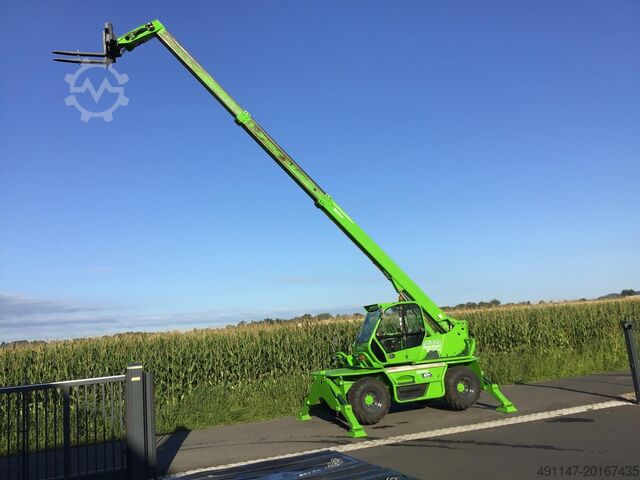 Dönebilen teleskopik forklift Merlo RT38.16
