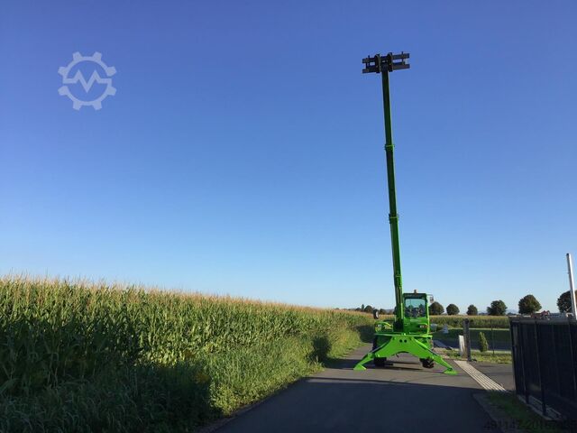 Dönebilen teleskopik forklift Merlo RT38.16