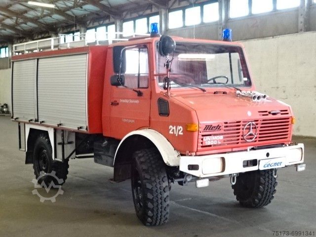 Feuerwehrfahrzeug UNIMOG U1300L FeuerwehrLöschfahrzeug