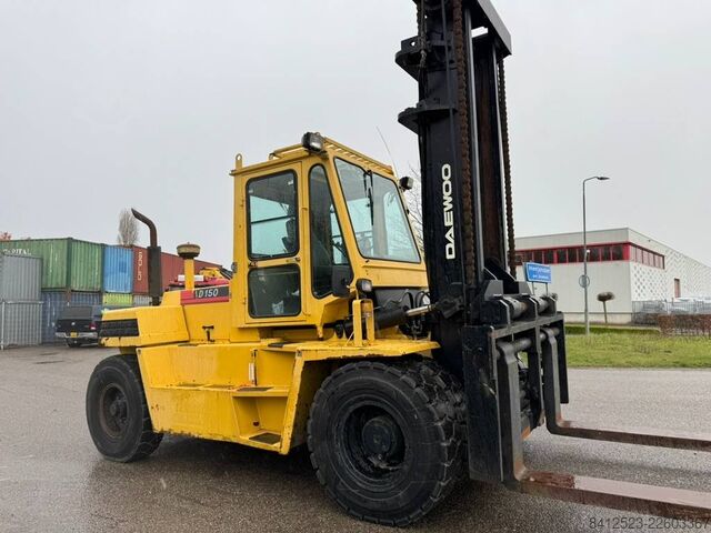 Gabelstapler Daewoo Doosan D 150