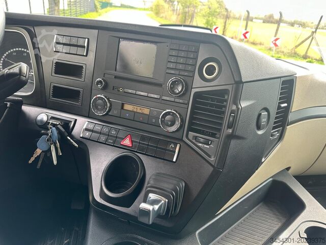 Standard SZM Mercedes-Benz 1843