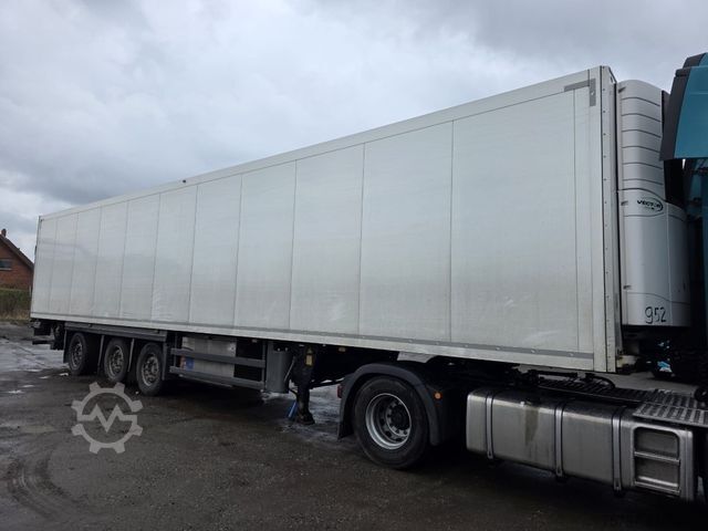 Reefer semitrailer SCHMITZ CARGOBULL Tiefkühler, 3 Kammern, Lift, LBW, SCB*S3B