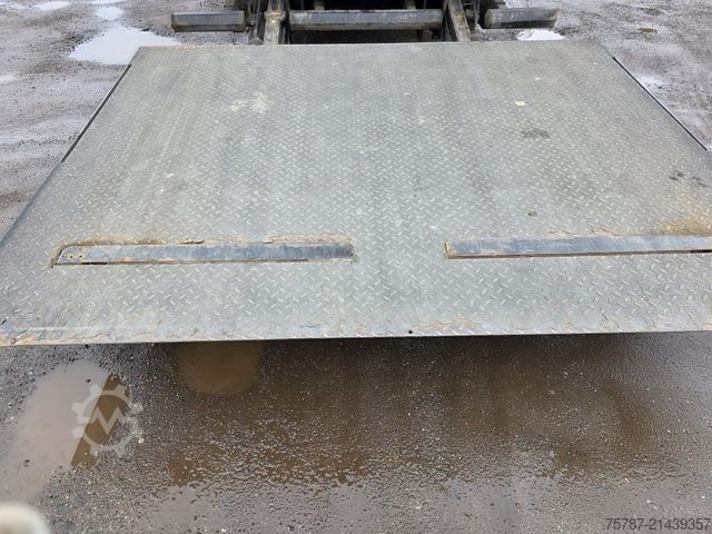 Reefer semitrailer SCHMITZ CARGOBULL Tiefkühler, 3 Kammern, Lift, LBW, SCB*S3B