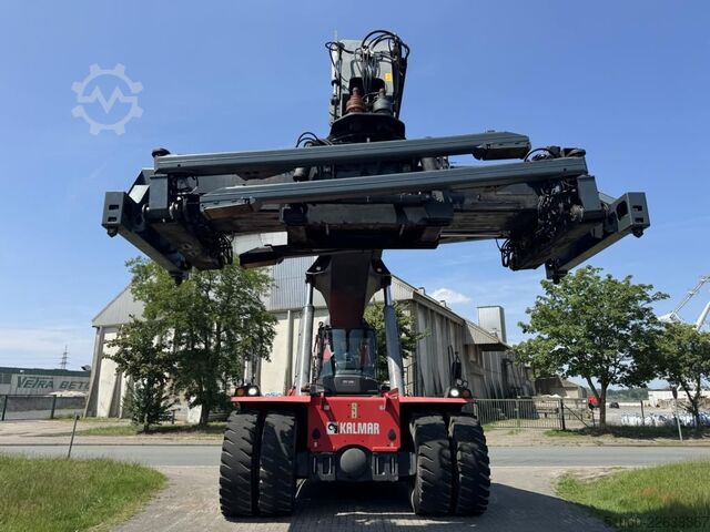 Full container reachstacker Kalmar DRG450-60C5