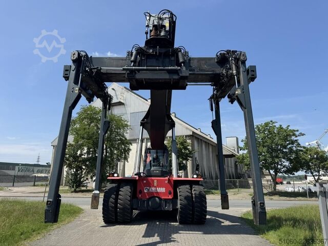 Full container reachstacker Kalmar DRG450-60C5