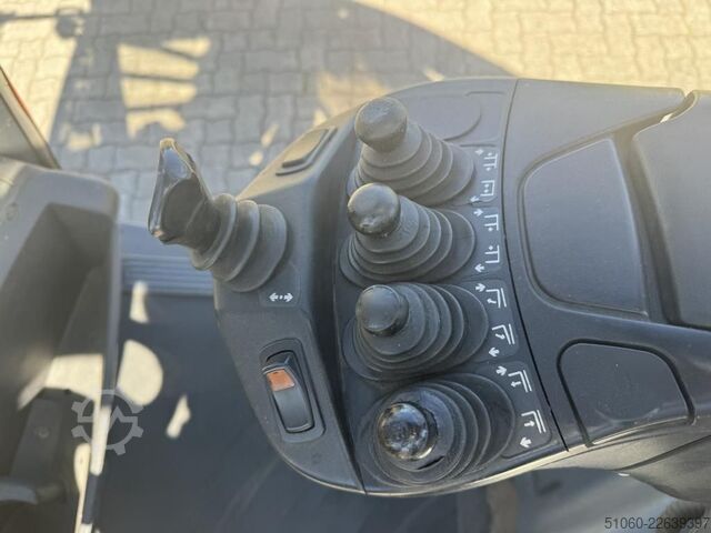  Linde H30D-02
