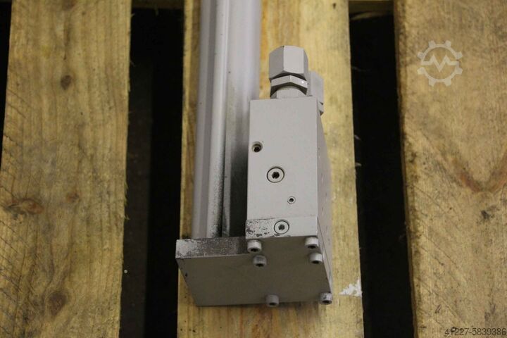Hydraulic cylinder GSL German Standard Lift D040025-Z Hub 1590 mm