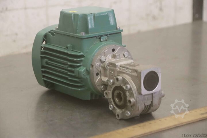 Motorreductor: 0,09 kW 138 rpm Varvel SRS02810G314