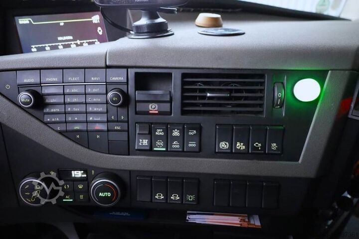 Alle terrein kraan Volvo FH12 With Cormach 135tm Crane Volvo FH12 10x4 With