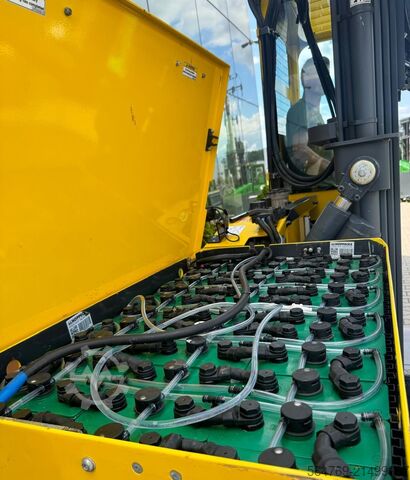 četvorosmerni viljuškar Combilift C2500 EST /Only 1451 hours/ Battery 81%