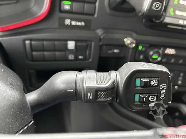Standaard-SZM Scania S 520 V8 Highline / Retarder / 920 dkm / 2 Tank...