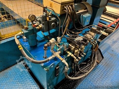 Breitbahn-Vordruckmaschine 2500mm Cobden Chadwick Linerflex