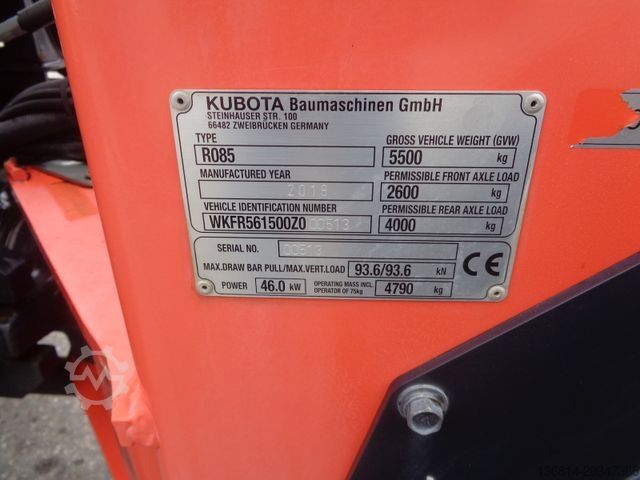 Chargeuse sur pneus KUBOTA R085 SW + Klappschaufel + Gabeln