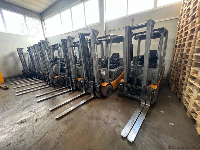 Électrique – 4 roues Jungheinrich EFG320 (PACKAGE x 11pc) no battery