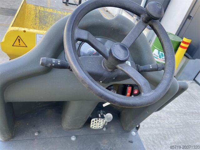 Damperli kamyon Wacker Neuson Neuson 1001 (7124)
