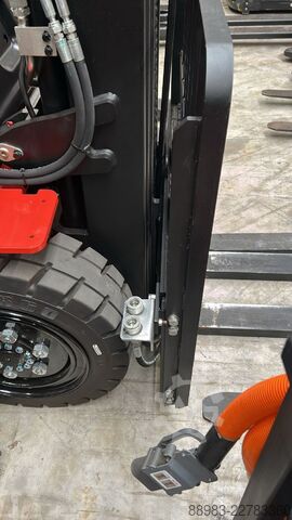 Elektrische vorkheftruck met 4 wielen EP EFL35 Pro + Fingertip + Waage