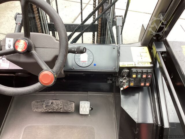 Terreinheftruck Manitou M30-4 D ST5 S1 EU
